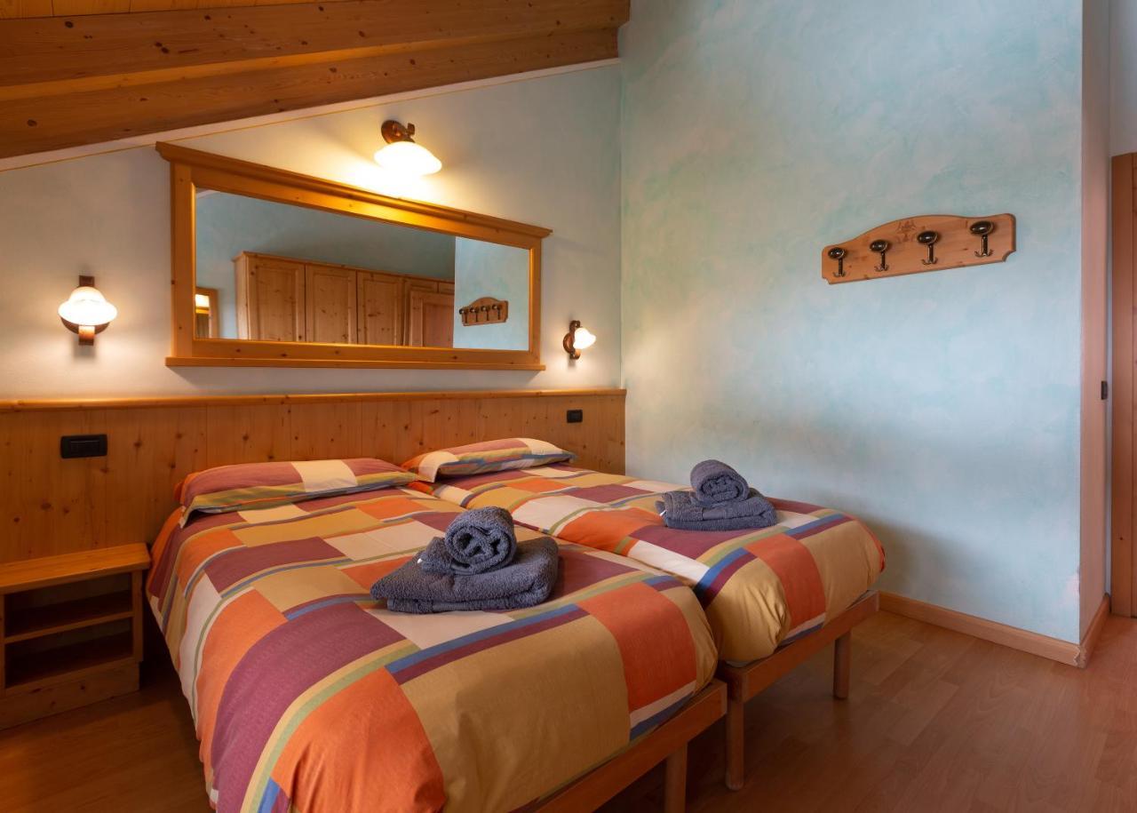 La Grolla Rooms & Apartments Livigno Exterior photo